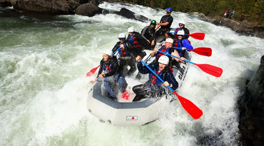 Extreme Adventure Travel Experiences: Journeys That Redefine Human Limits Extreme adventure travel experiences | Hotel-gurus.com