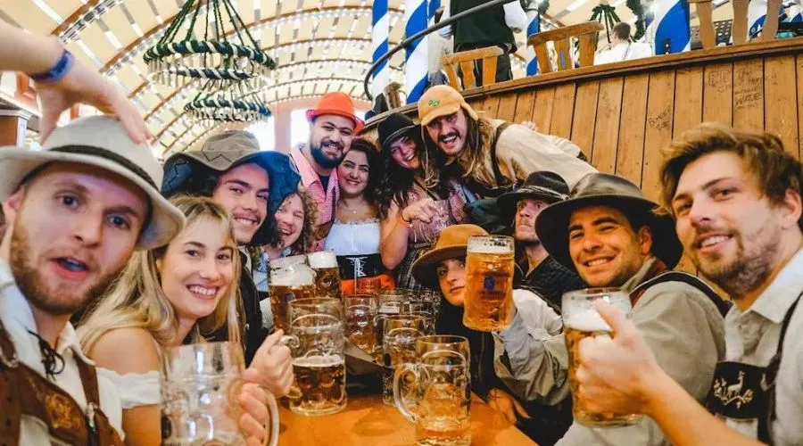 Cultural Day Trips and Activities: Immersive Travel Experiences in a Single Day Cultural day trips and activities | Hotel-gurus.com