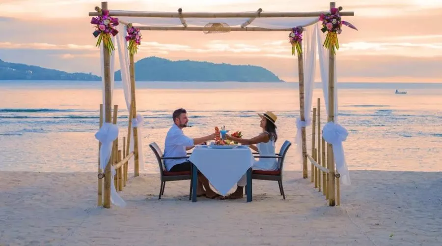 Romantic Beach Vacation Ideas: Sun, Sand, and Unforgettable Memories Romantic beach vacation ideas | Hotel-gurus.com