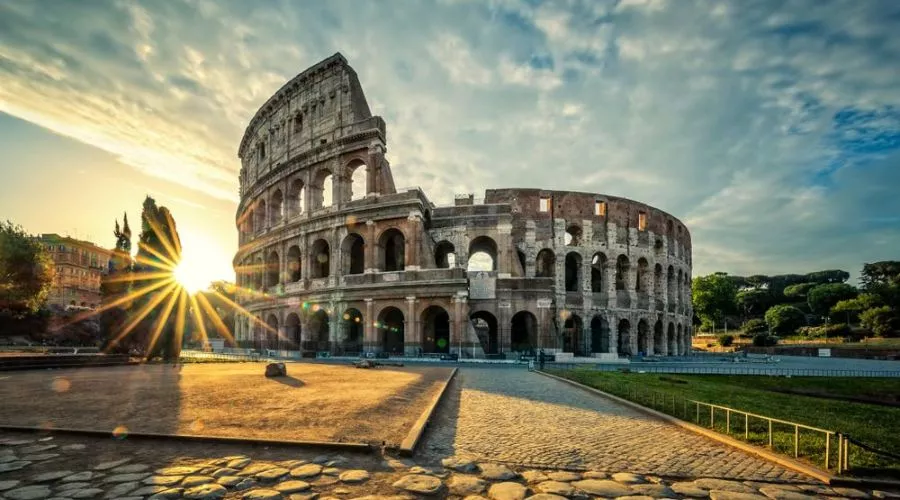 Must-See Cultural Heritage Sites: A Journey Through History and Tradition Must-see cultural heritage sites | Hotel-gurus.com