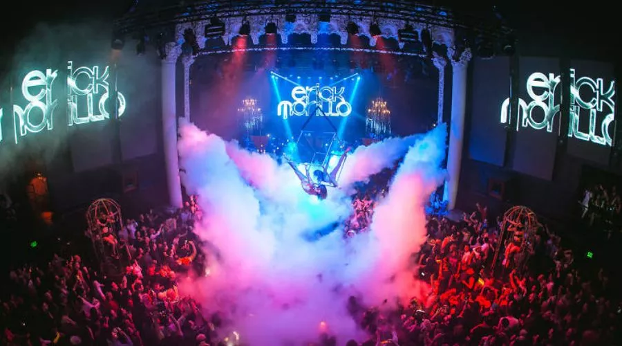 Nightclubs and Evening Events: A Traveler’s Guide to Vibrant Nightlife Experiences Nightclubs and evening events | Hotel-gurus.com