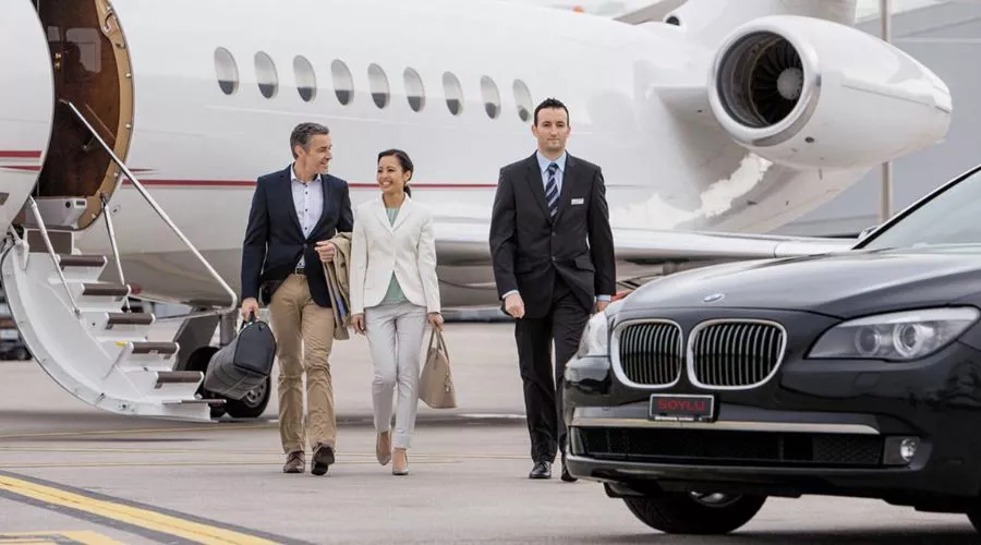 Fast and Reliable Airport Transfers: The Key to Stress-Free Travel Fast and reliable airport transfers | Hotel-gurus.com